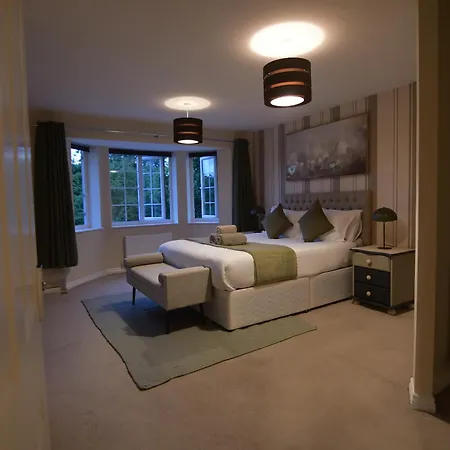 Luxury, Family-friendly With Garden Сasa de vacaciones