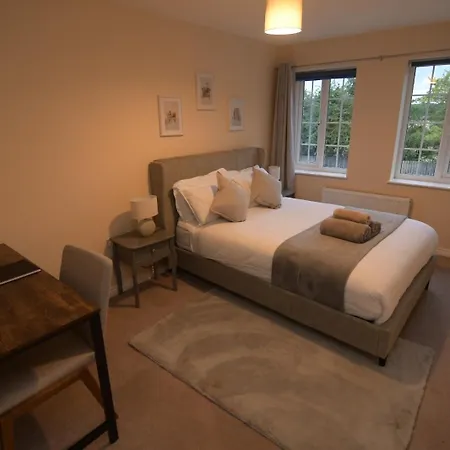 Luxury, Family-friendly With Garden Сasa de vacaciones York