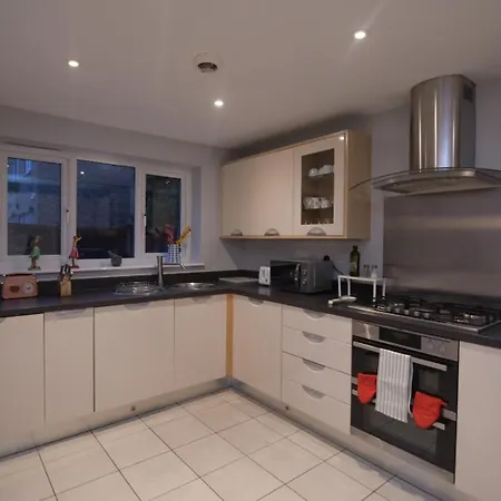 Luxury, Family-friendly With Garden