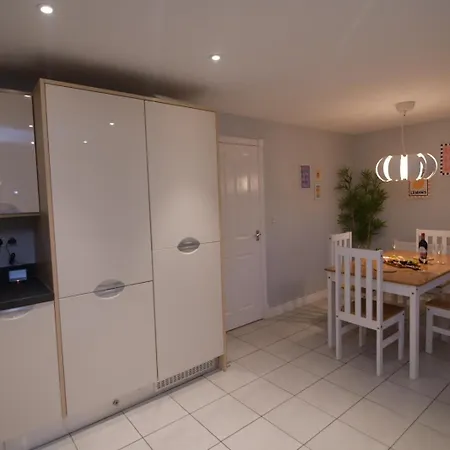 Luxury, Family-friendly With Garden